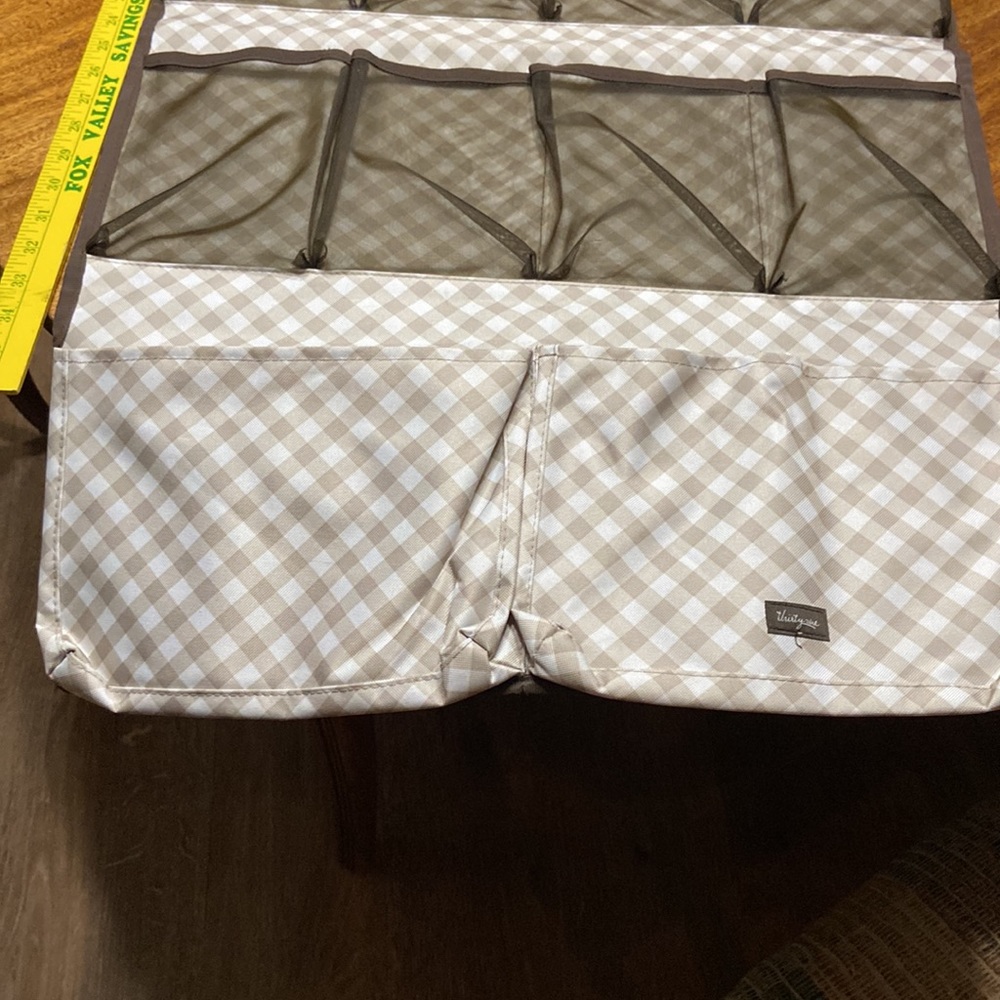 Thirty-one storage hanger - Picture 6 of 7